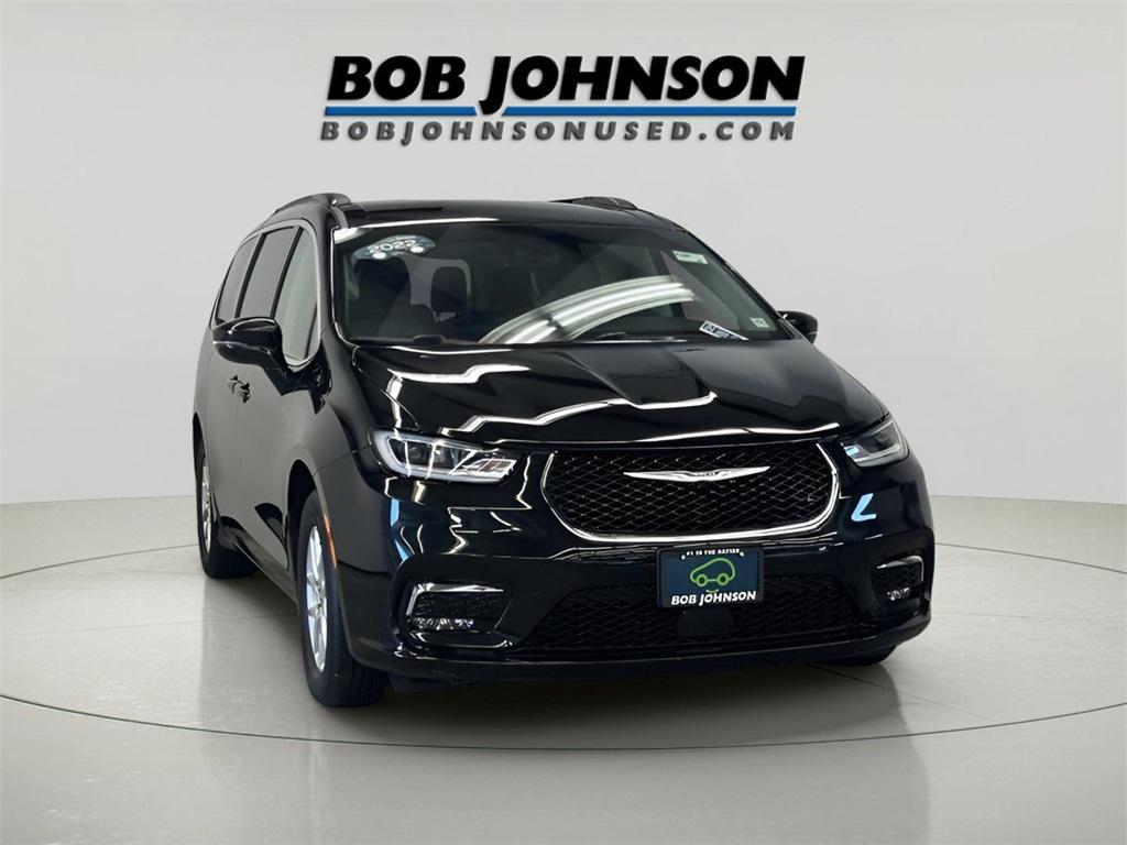 used 2022 Chrysler Pacifica car, priced at $27,942