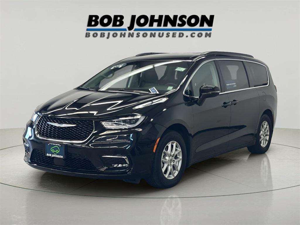 used 2022 Chrysler Pacifica car, priced at $27,942
