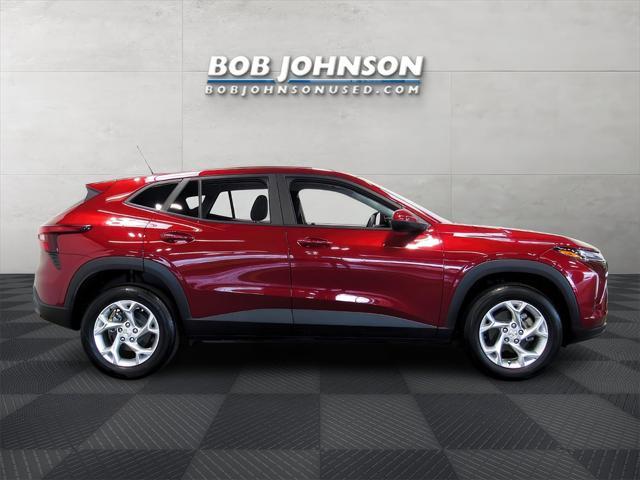 used 2024 Chevrolet Trax car, priced at $21,491