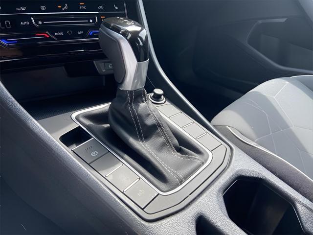 used 2025 Volkswagen Jetta car