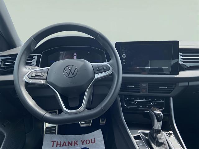 used 2025 Volkswagen Jetta car