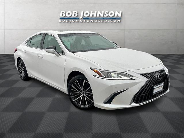 used 2024 Lexus ES 300h car, priced at $45,995