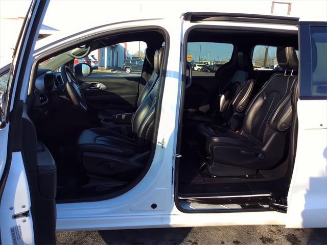 used 2023 Chrysler Pacifica Hybrid car, priced at $34,566