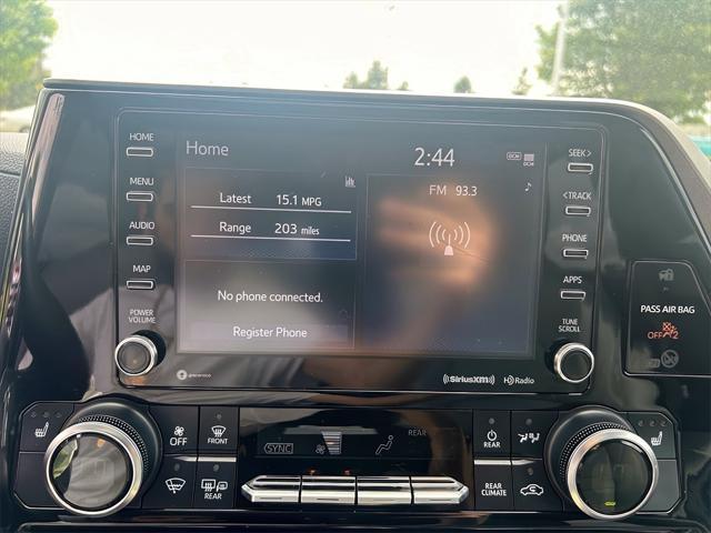 used 2022 Toyota Highlander car, priced at $36,527