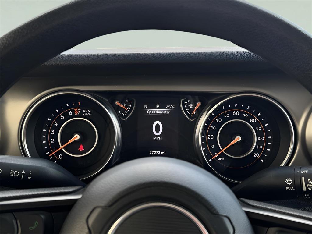 used 2021 Jeep Gladiator car, priced at $27,446