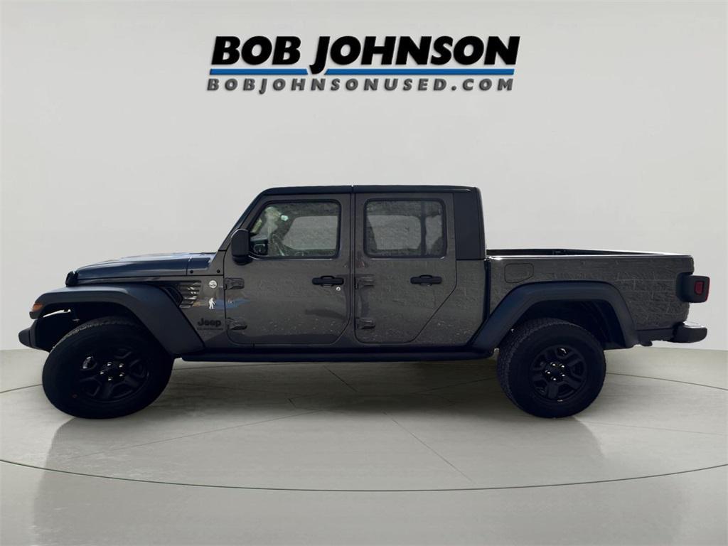 used 2021 Jeep Gladiator car, priced at $27,446