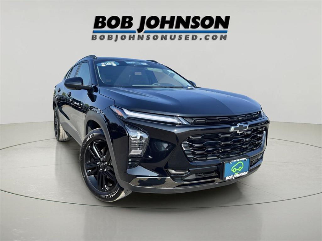 used 2025 Chevrolet Trax car, priced at $23,905