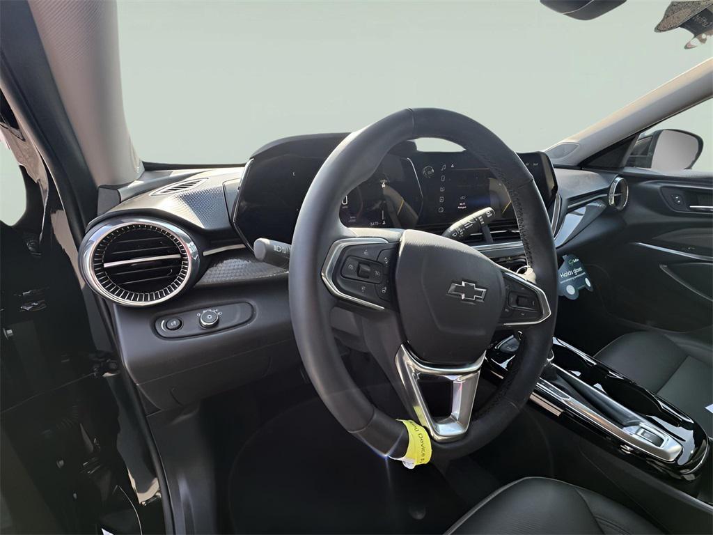 used 2025 Chevrolet Trax car, priced at $23,905