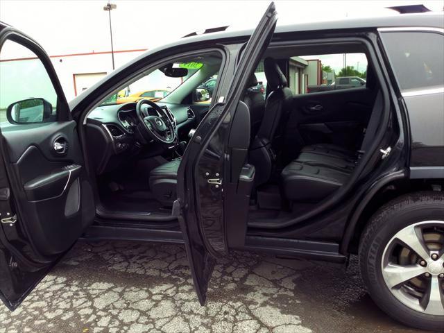 used 2019 Jeep Cherokee car, priced at $17,436