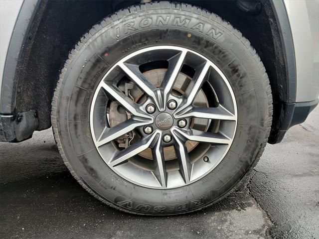 used 2021 Jeep Grand Cherokee car, priced at $26,161