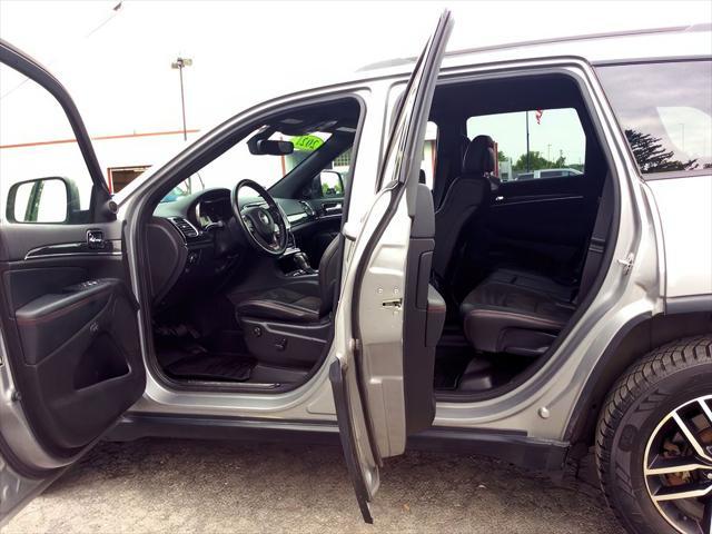 used 2021 Jeep Grand Cherokee car, priced at $28,015