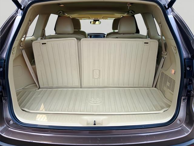 used 2017 Toyota Highlander car, priced at $24,495