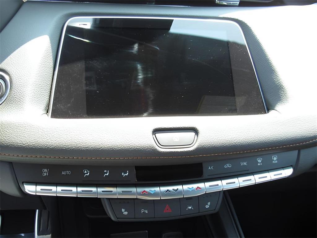 used 2023 Cadillac XT4 car, priced at $33,000
