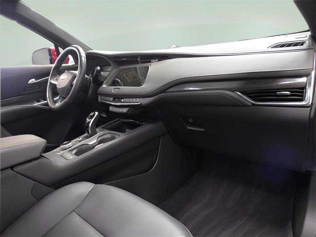 used 2023 Cadillac XT4 car, priced at $33,000