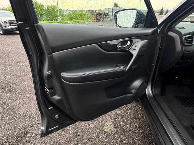 used 2018 Nissan Rogue car, priced at $19,931