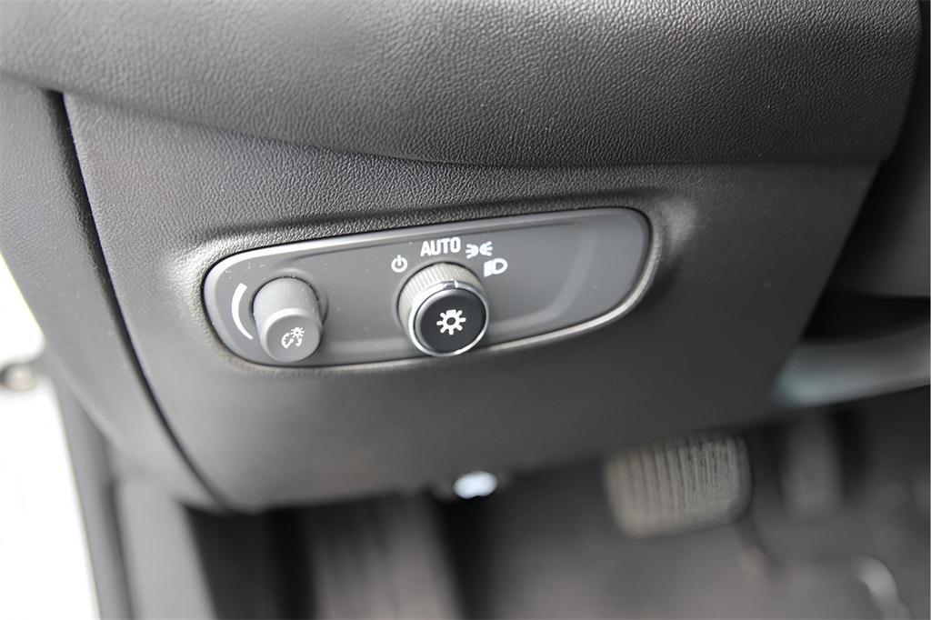 used 2022 Chevrolet Equinox car, priced at $23,234