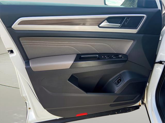 used 2021 Volkswagen Atlas car, priced at $21,999