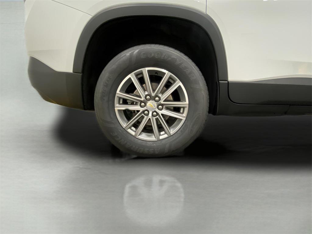 used 2023 Chevrolet Traverse car, priced at $31,426