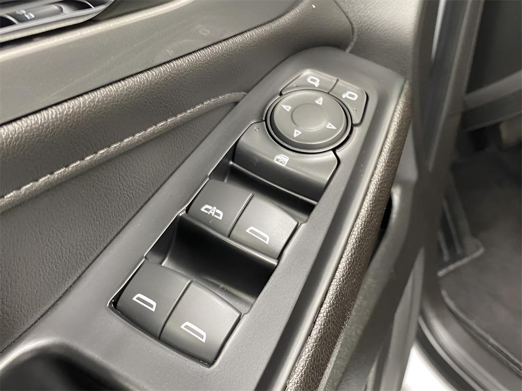 used 2023 Chevrolet Traverse car, priced at $31,426