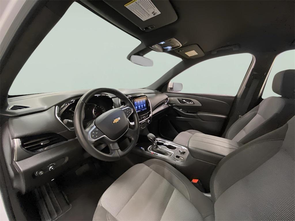 used 2023 Chevrolet Traverse car, priced at $31,426