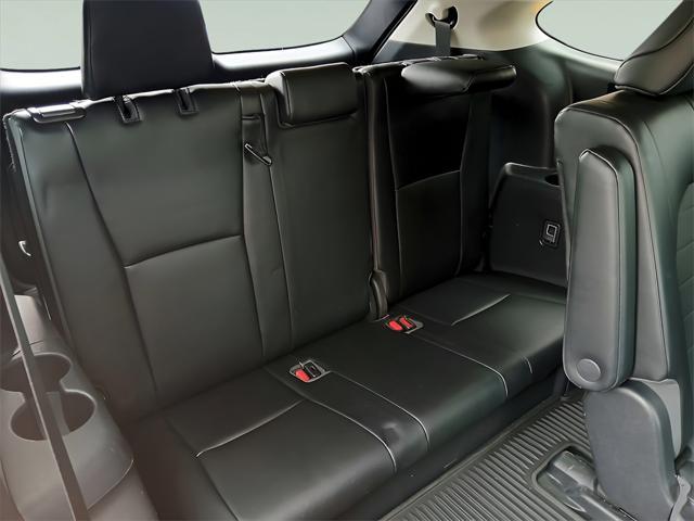 used 2022 Toyota Highlander Hybrid car, priced at $38,695
