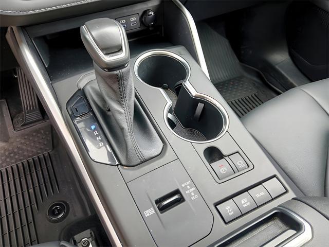 used 2022 Toyota Highlander Hybrid car, priced at $38,695