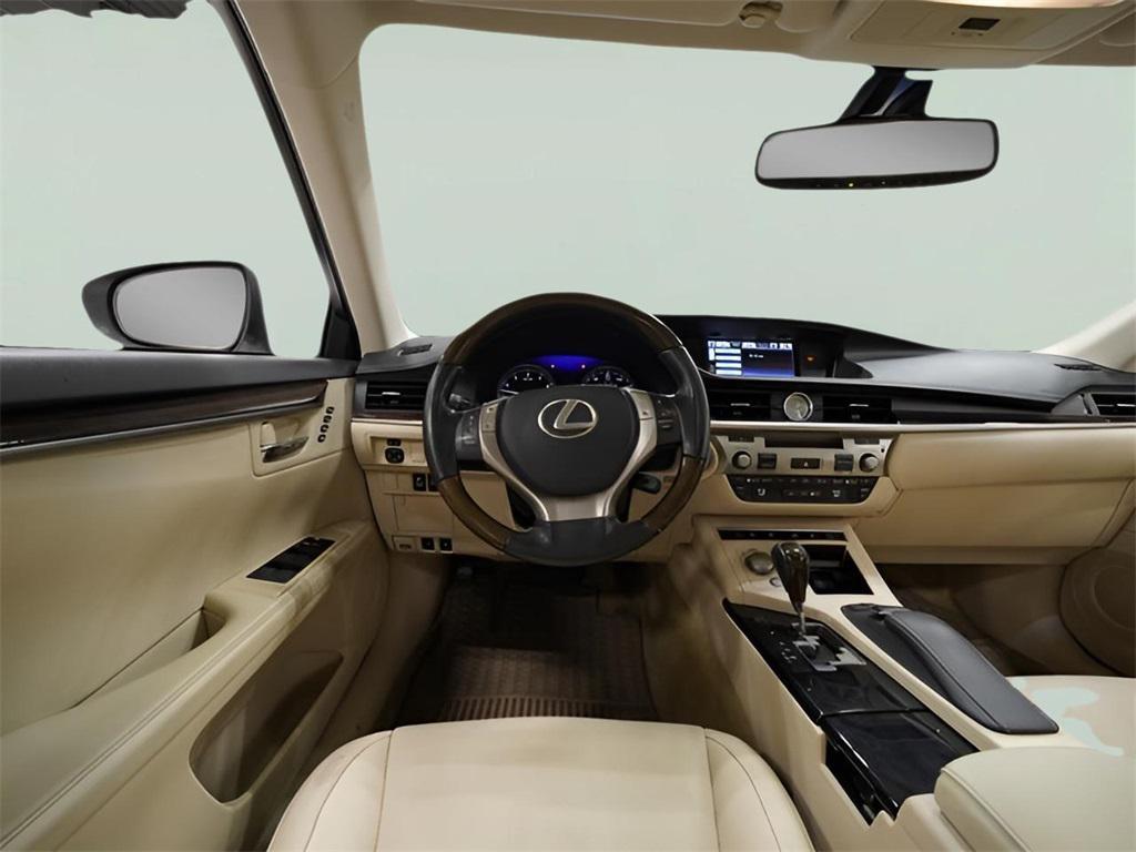 used 2014 Lexus ES 350 car, priced at $13,600