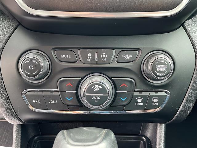 used 2020 Jeep Cherokee car, priced at $23,995