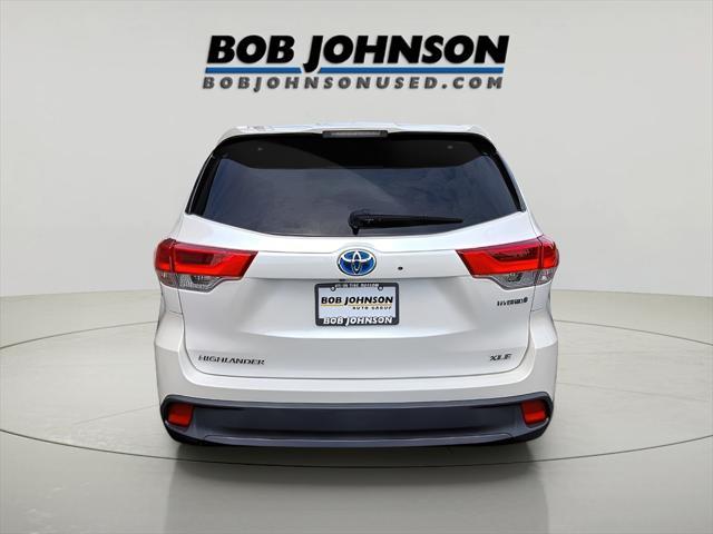 used 2017 Toyota Highlander Hybrid car, priced at $27,866