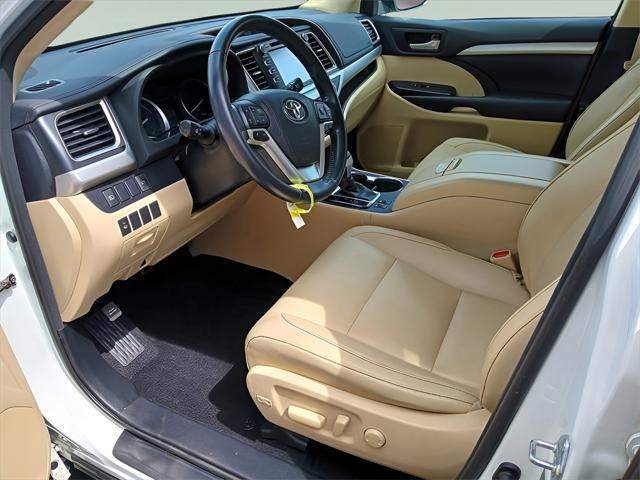 used 2017 Toyota Highlander Hybrid car, priced at $27,866
