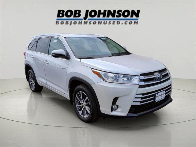 used 2017 Toyota Highlander Hybrid car, priced at $27,866