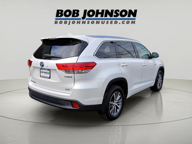 used 2017 Toyota Highlander Hybrid car, priced at $27,866