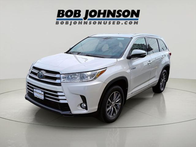 used 2017 Toyota Highlander Hybrid car, priced at $27,866