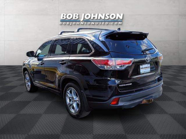 used 2015 Toyota Highlander car, priced at $19,795