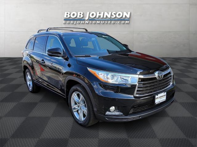 used 2015 Toyota Highlander car, priced at $19,795