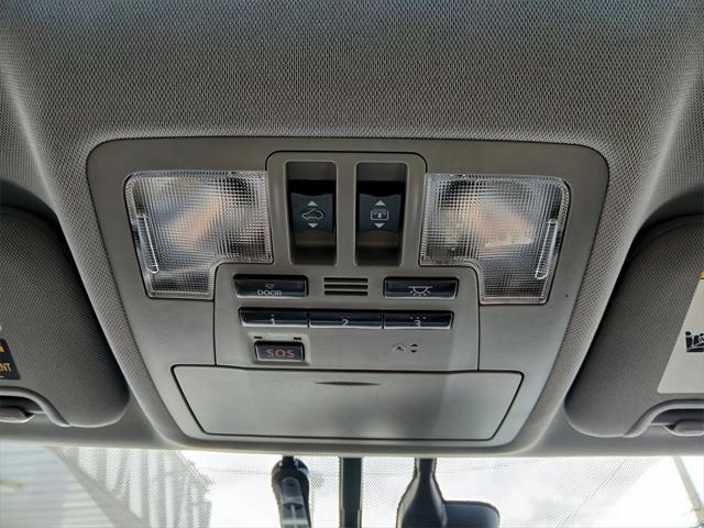 used 2015 Toyota Highlander car, priced at $19,795