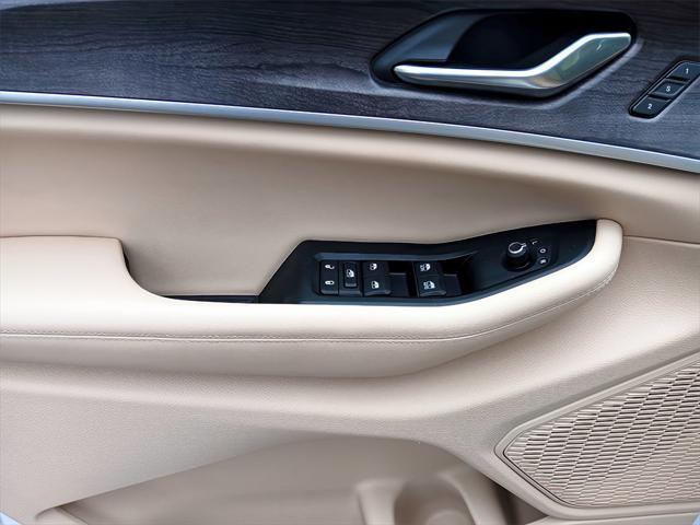 used 2023 Jeep Grand Cherokee car, priced at $33,495