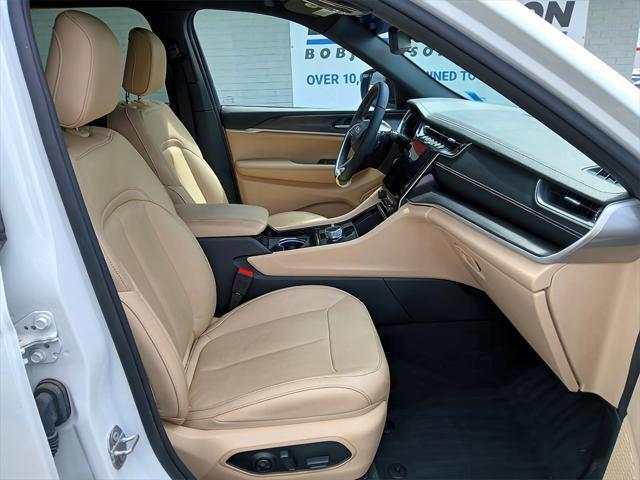 used 2023 Jeep Grand Cherokee car, priced at $33,495