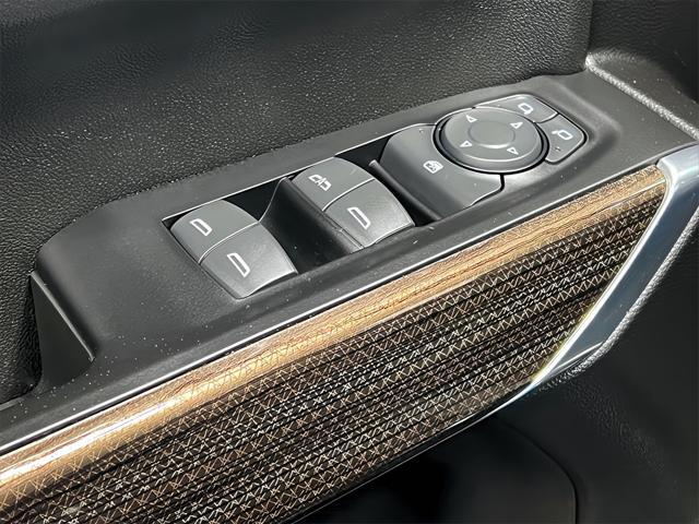 used 2022 Chevrolet Silverado 1500 car, priced at $32,432