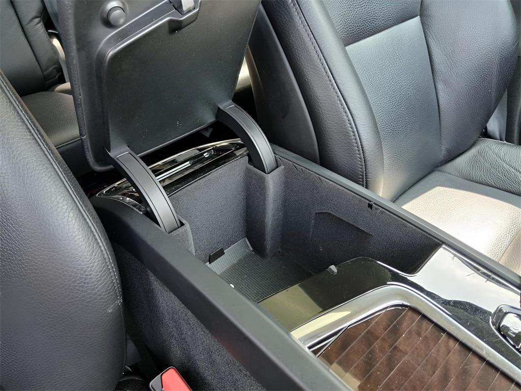 used 2018 Volvo XC90 car, priced at $14,396
