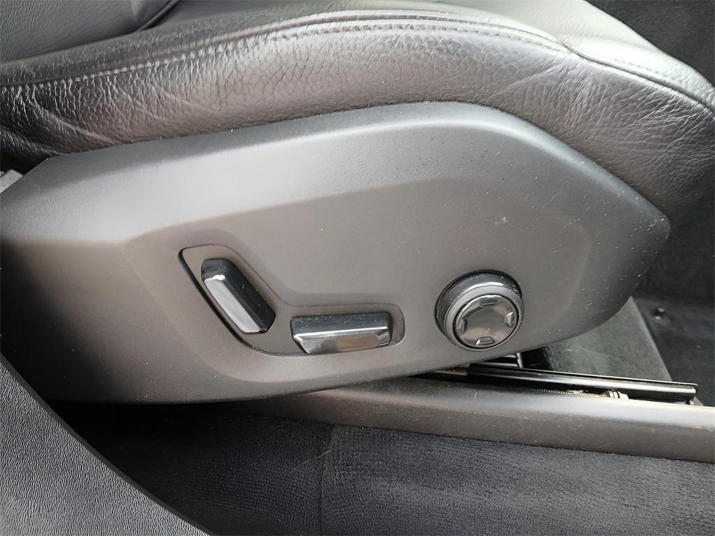 used 2018 Volvo XC90 car, priced at $14,396