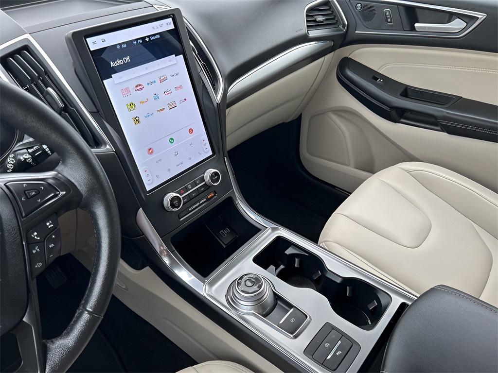 used 2022 Ford Edge car, priced at $29,998