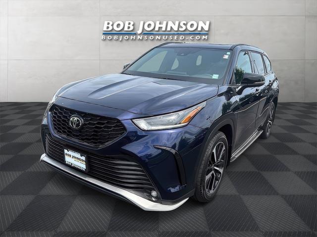 used 2022 Toyota Highlander car, priced at $37,640