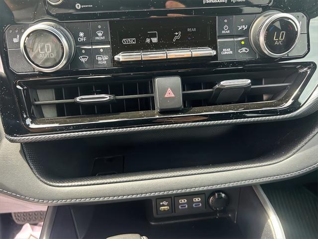 used 2022 Toyota Highlander car, priced at $37,640