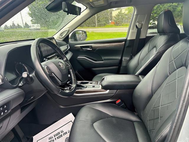 used 2021 Toyota Highlander Hybrid car, priced at $42,916
