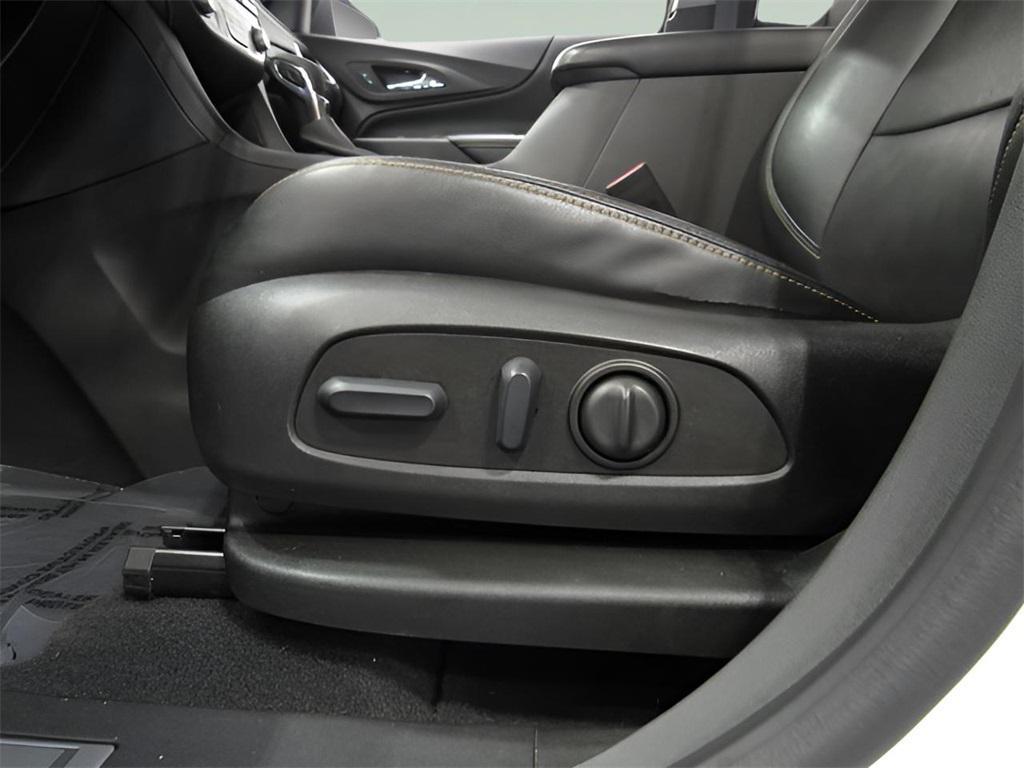 used 2022 Chevrolet Equinox car, priced at $24,900