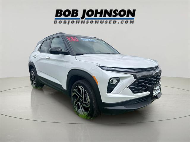 used 2025 Chevrolet TrailBlazer car, priced at $29,963