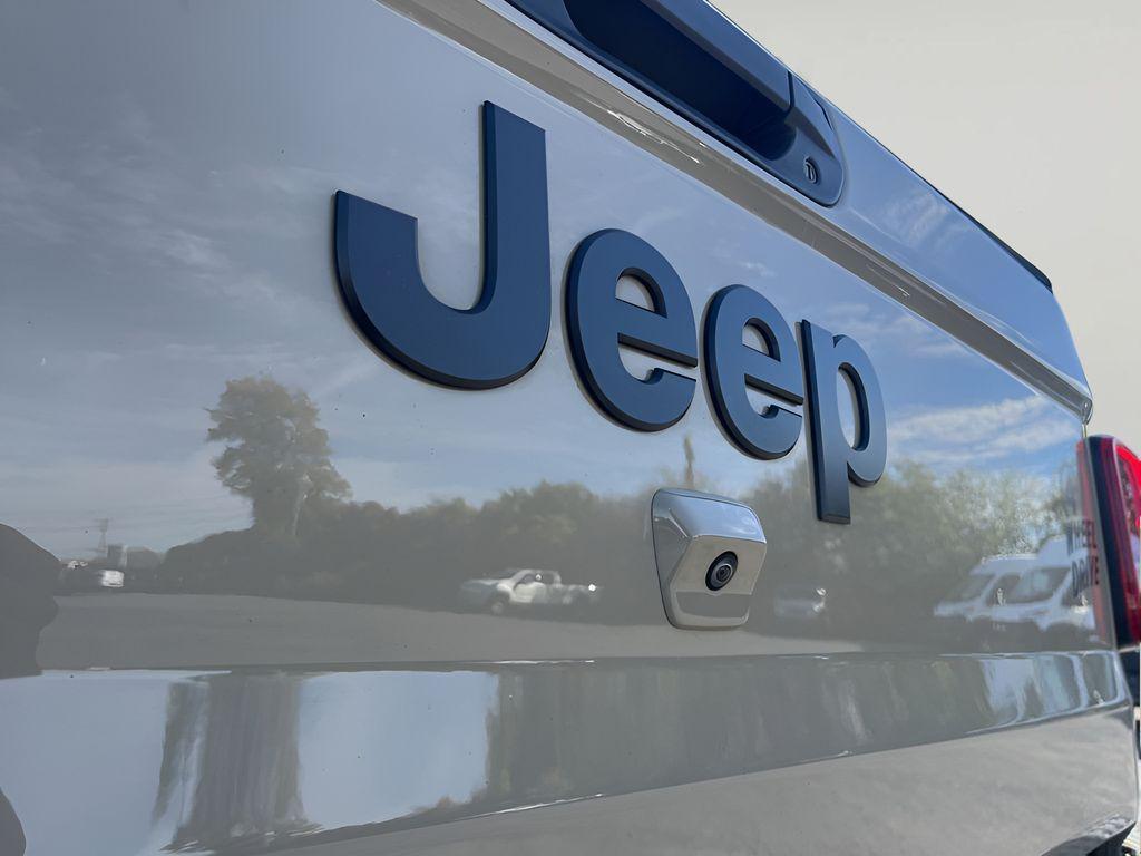 used 2022 Jeep Gladiator car, priced at $29,888