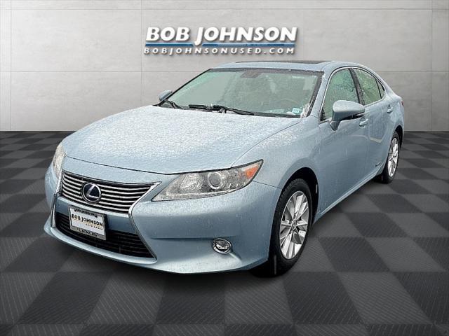 used 2014 Lexus ES 300h car, priced at $16,995