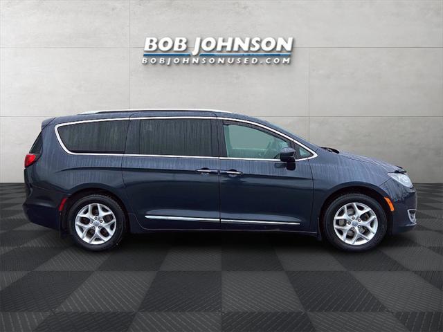 used 2020 Chrysler Pacifica car, priced at $21,743